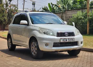 Toyota Rush 1.5 AWD 2012 White