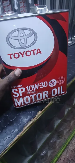 Toyota 10w-30 Engine Motor Oil