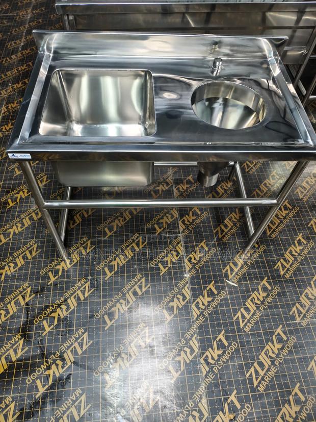 Medical‐Grade Sluice Sink - thumbnail 2