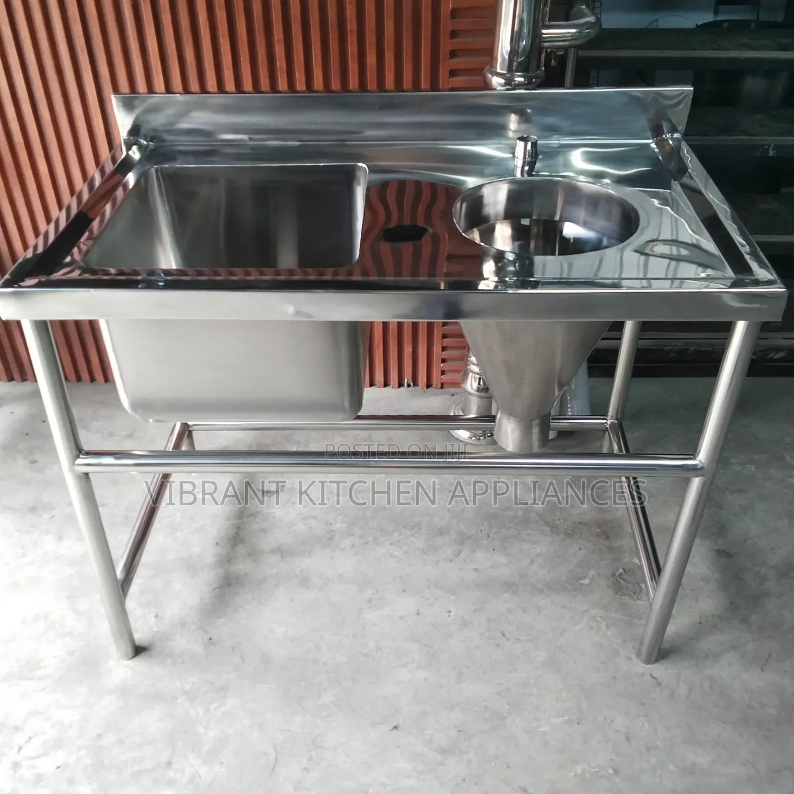 Medical‐Grade Sluice Sink