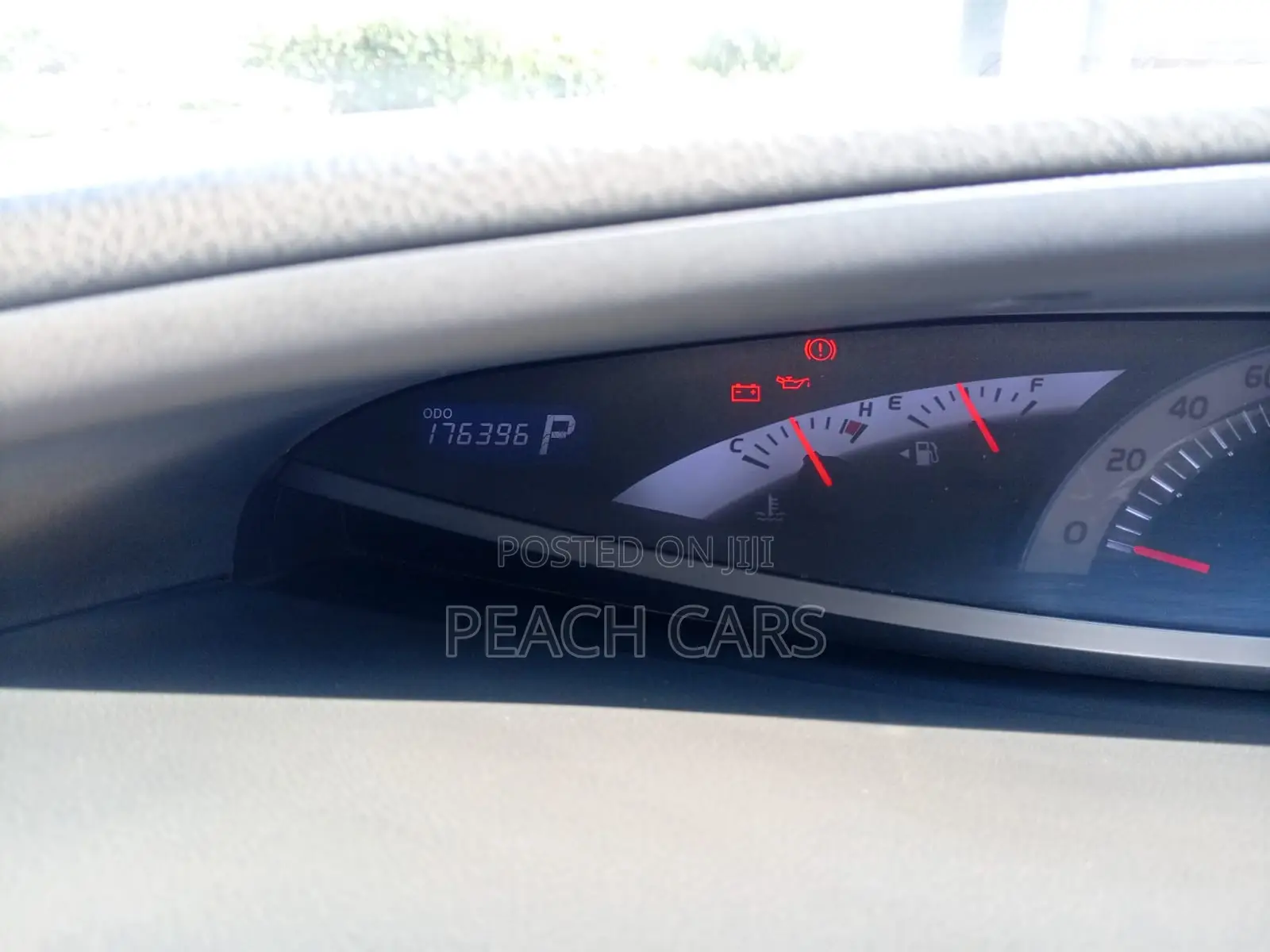 Toyota Estima 2011 Silver