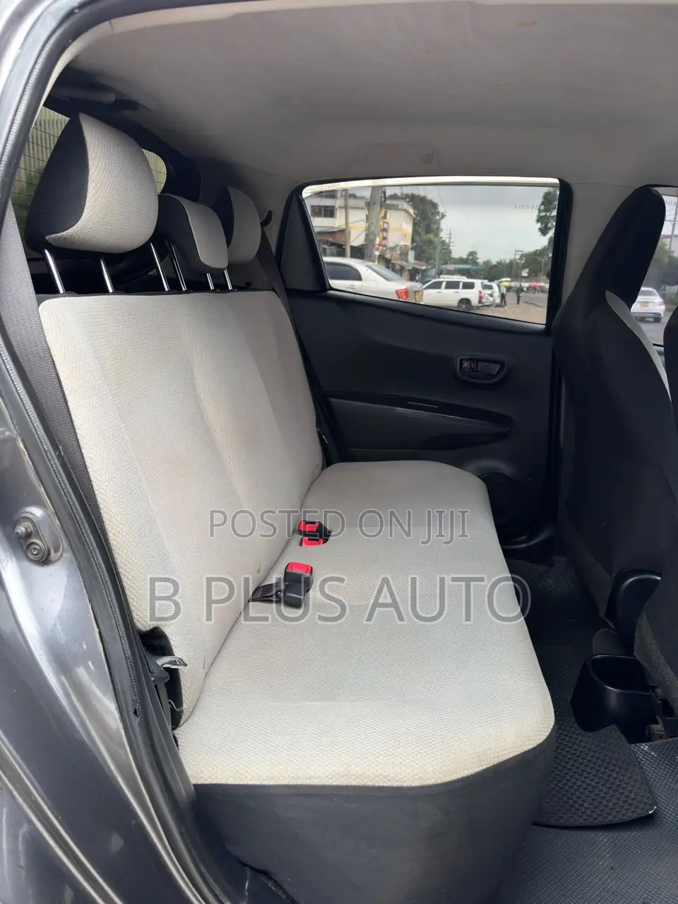 Toyota Vitz 2014 Gray