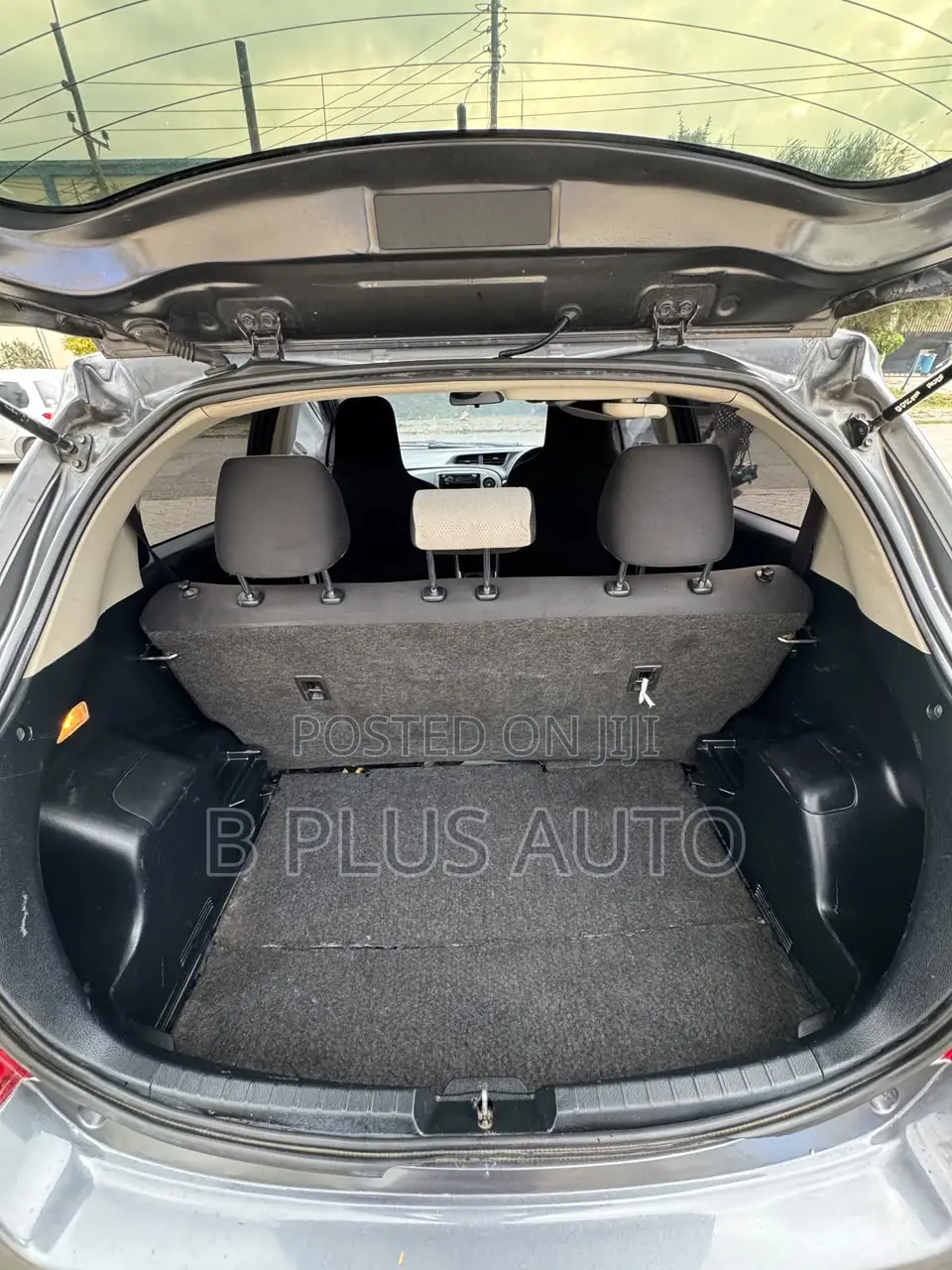 Toyota Vitz 2014 Gray