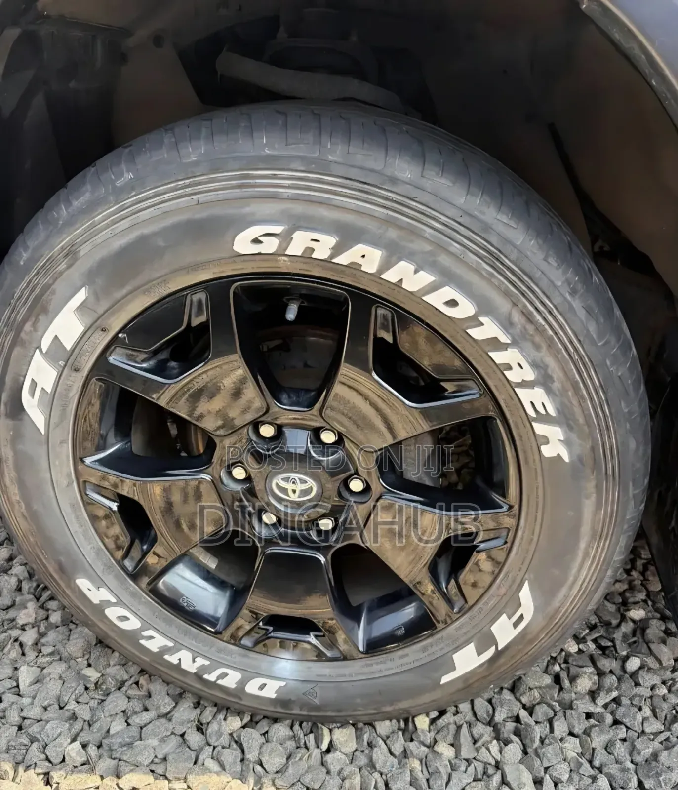 Toyota Hilux 2019 Black