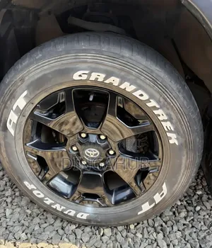 Toyota Hilux 2019 Black