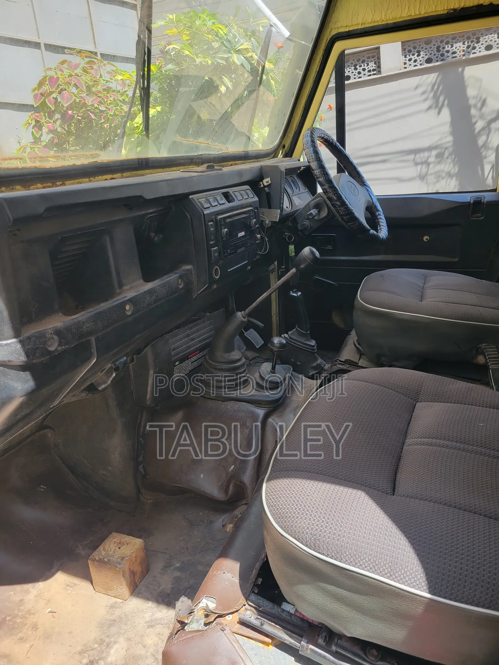 Land Rover Defender 130 2.5 TDS 2005 Green