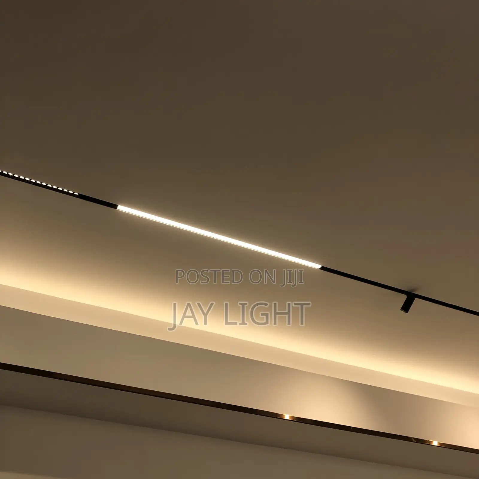 DC48V Magnetic Track LED Floodlight Modern