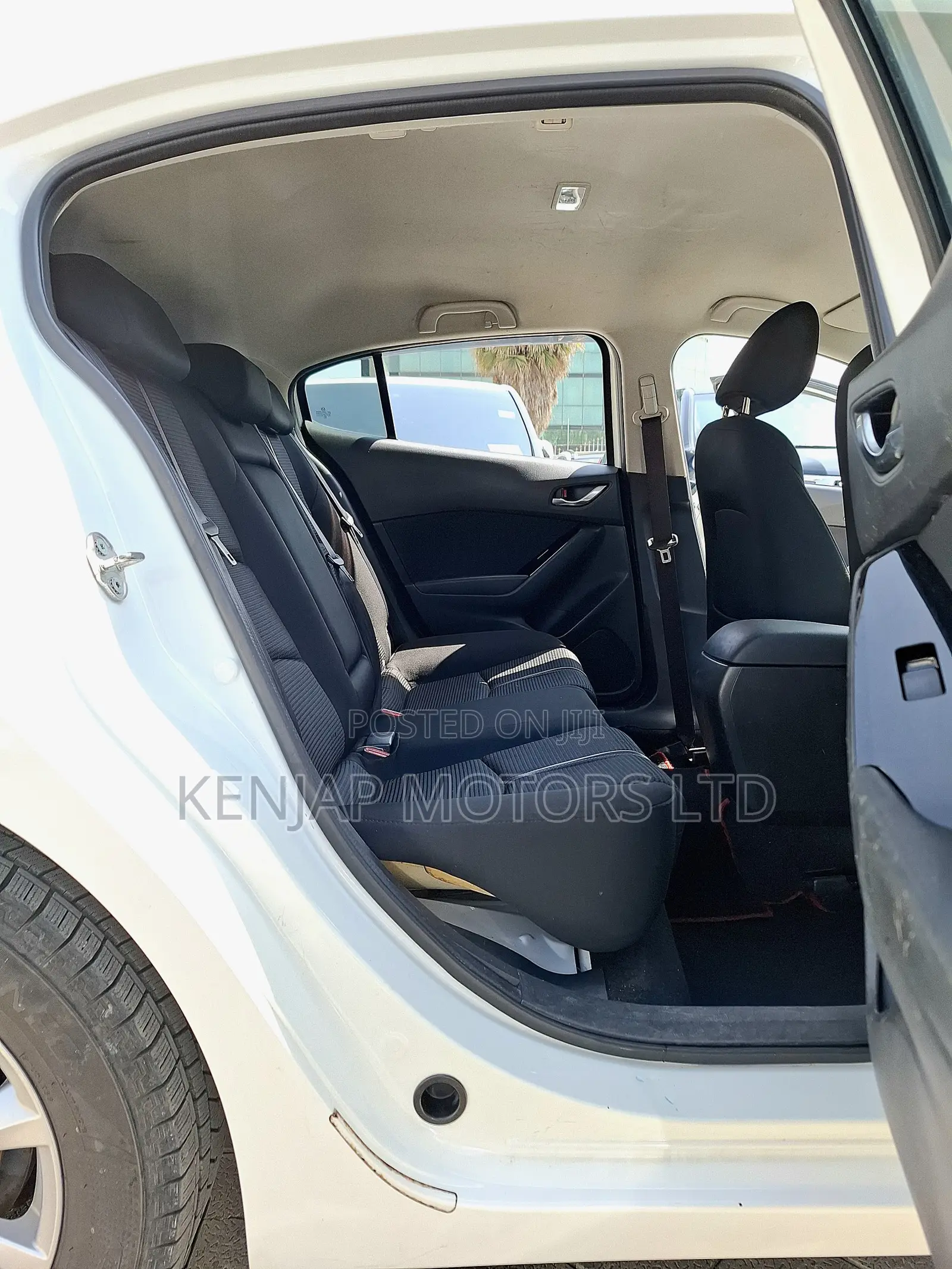 Mazda Axela 2019 White