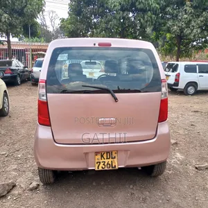 Suzuki Wagon R 2015 Pink