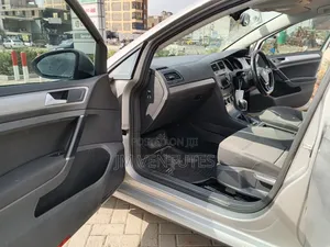 Volkswagen Golf 2014 Silver