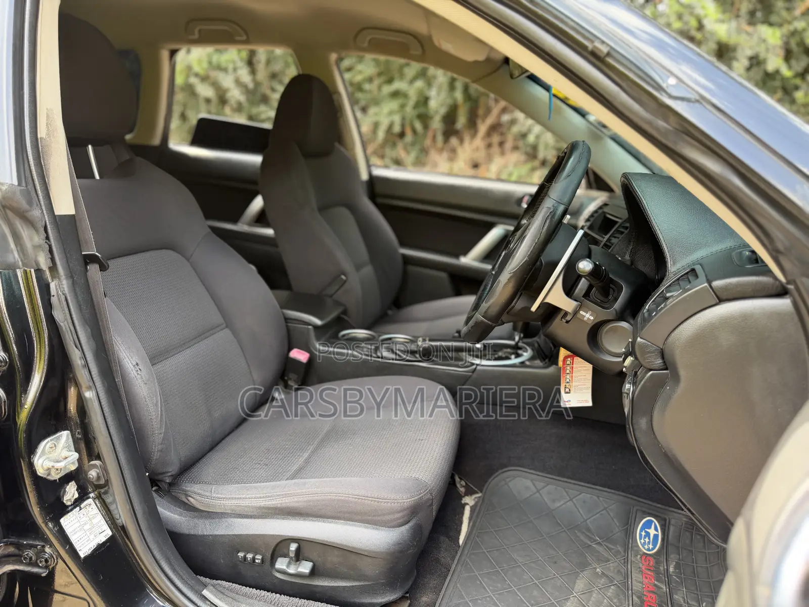 Subaru Legacy 2.5i Premium 2010 Red
