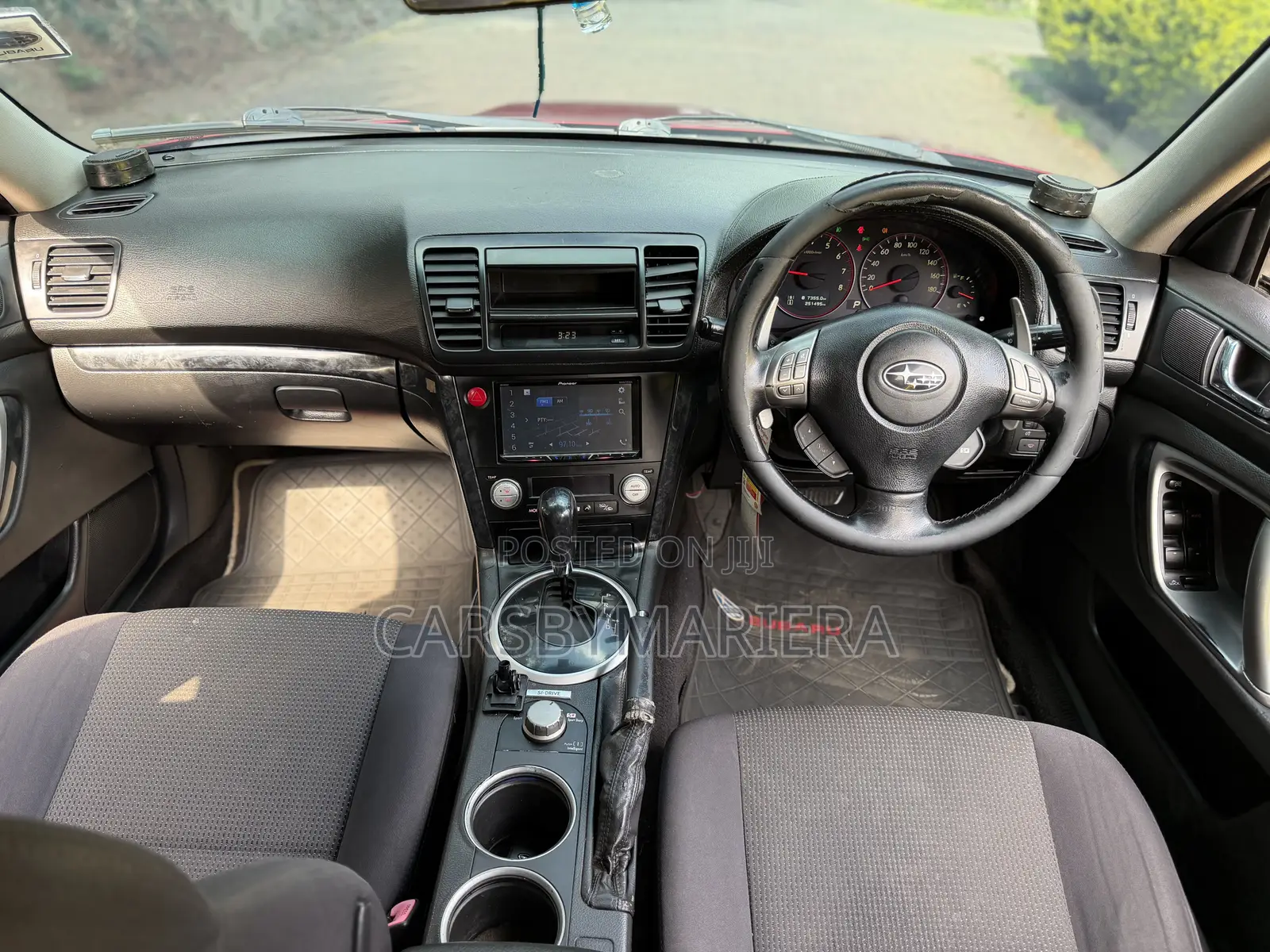 Subaru Legacy 2.5i Premium 2010 Red