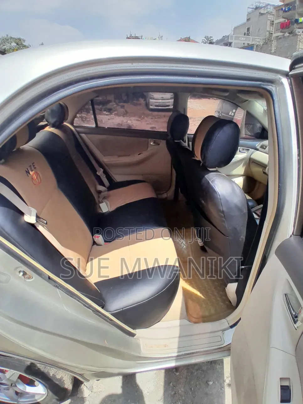 Toyota Corolla 2002 Gold