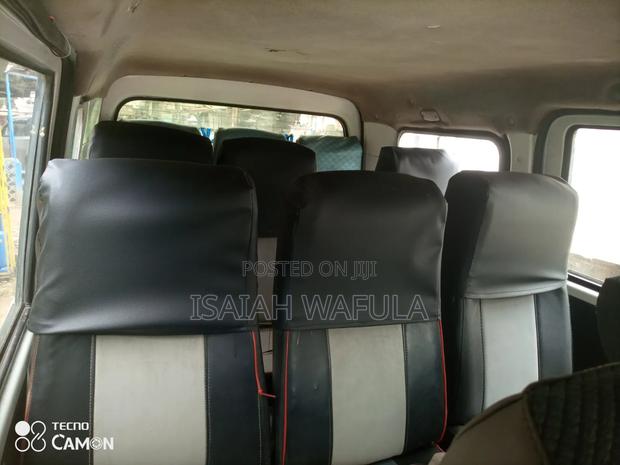 Toyota TownAce 2011 White - thumbnail 4