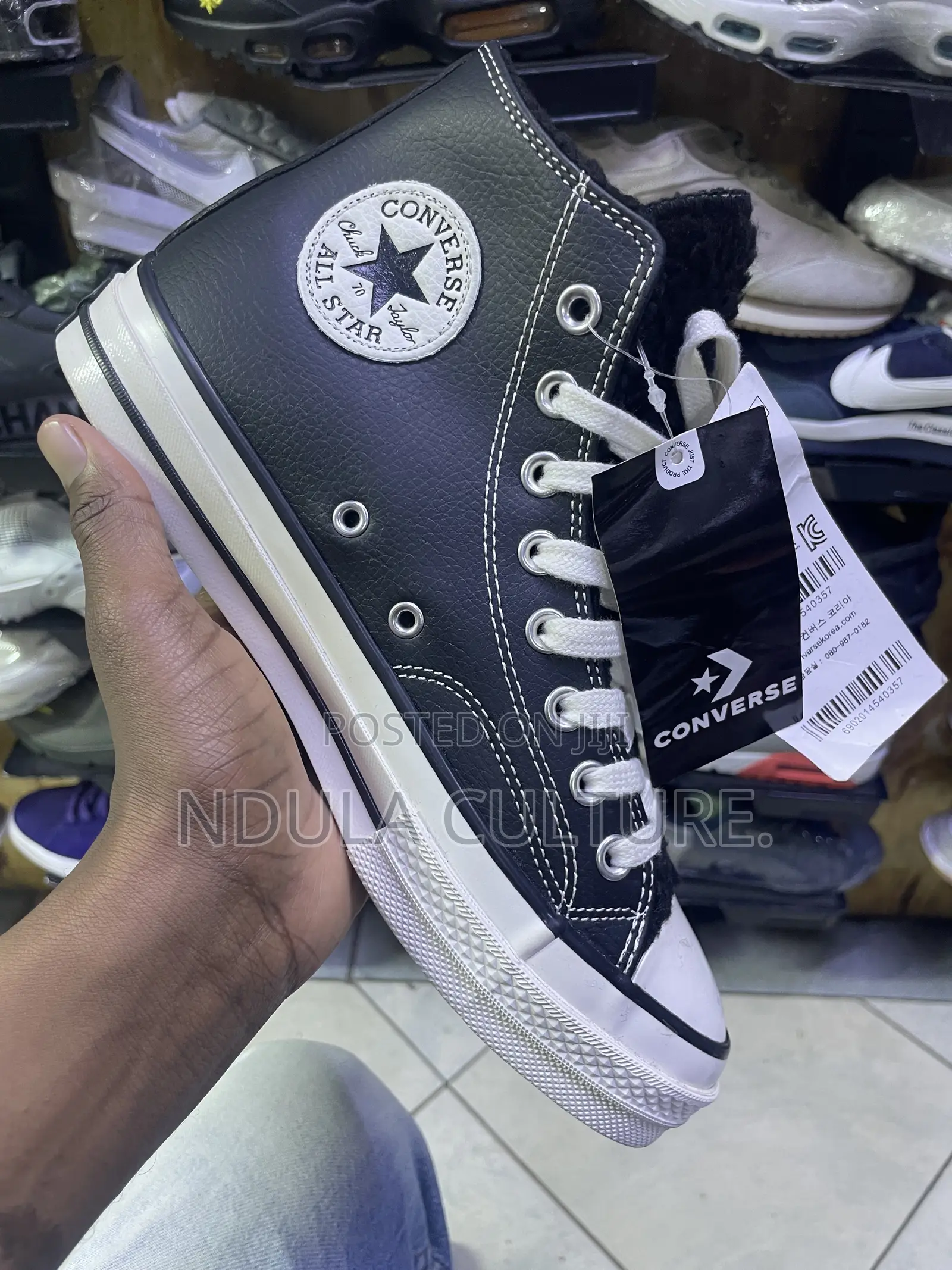 High Top Converse Chuck Taylor