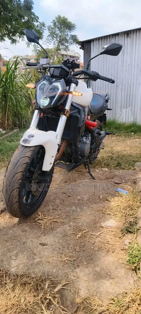 Benelli TNT 2020 White