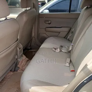 Nissan Tiida 2008 Gold