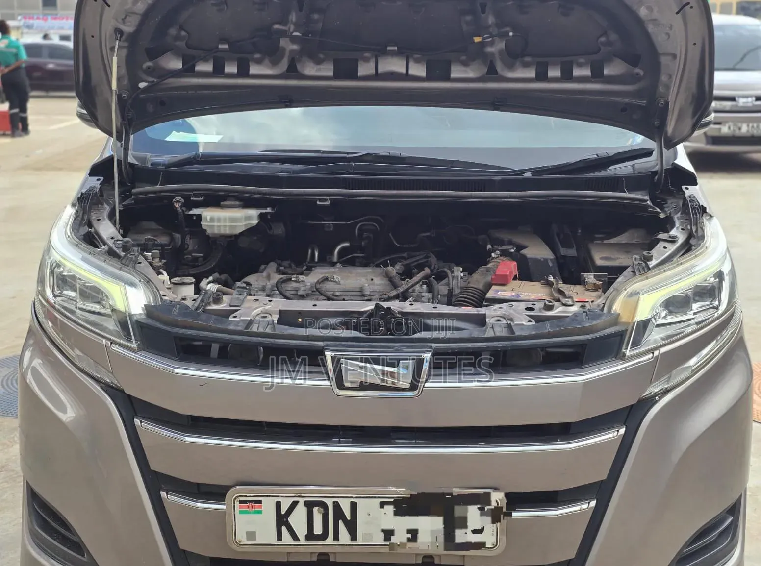 Toyota Noah 2017 Gray