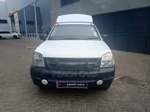Isuzu D-MAX 2008 White