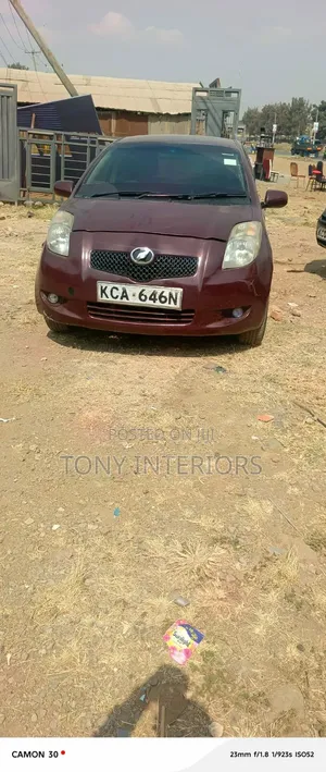 Toyota Vitz 2007 Maroon