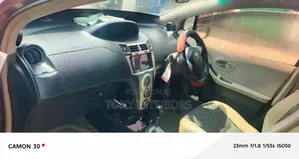 Toyota Vitz 2007 Maroon