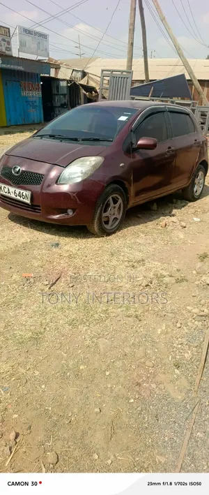 Toyota Vitz 2007 Maroon