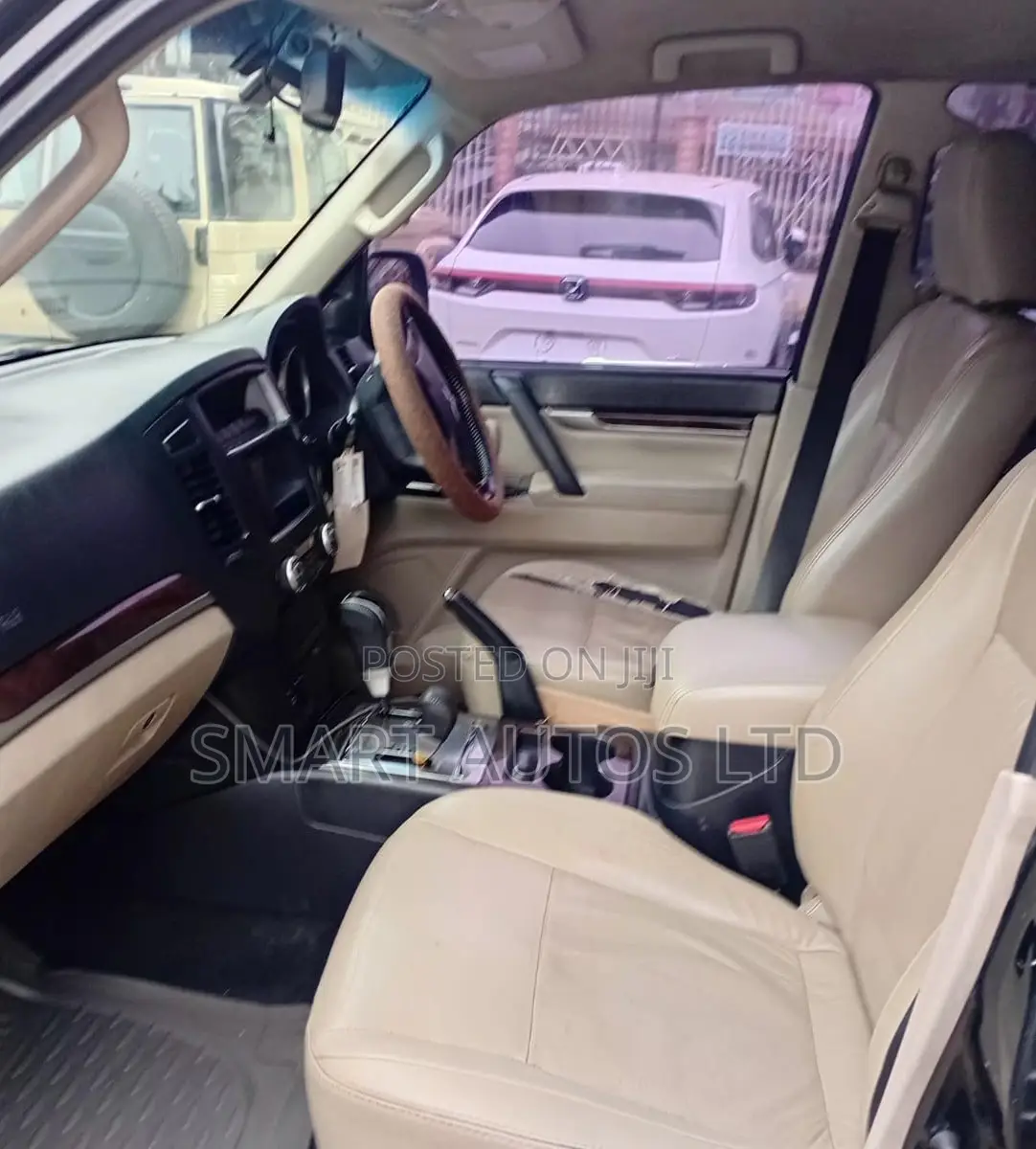 Mitsubishi Pajero 3.0 2011 Black