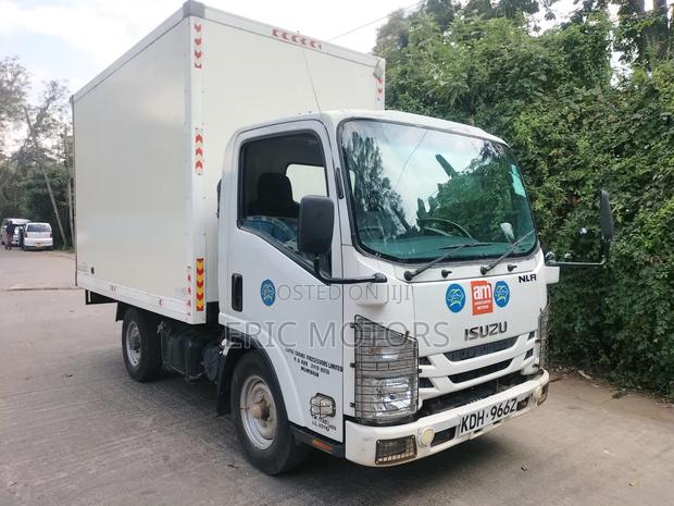 Isuzu NLR 2022 - thumbnail 6