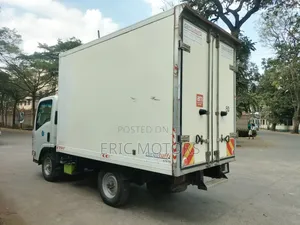 Isuzu NLR 2022