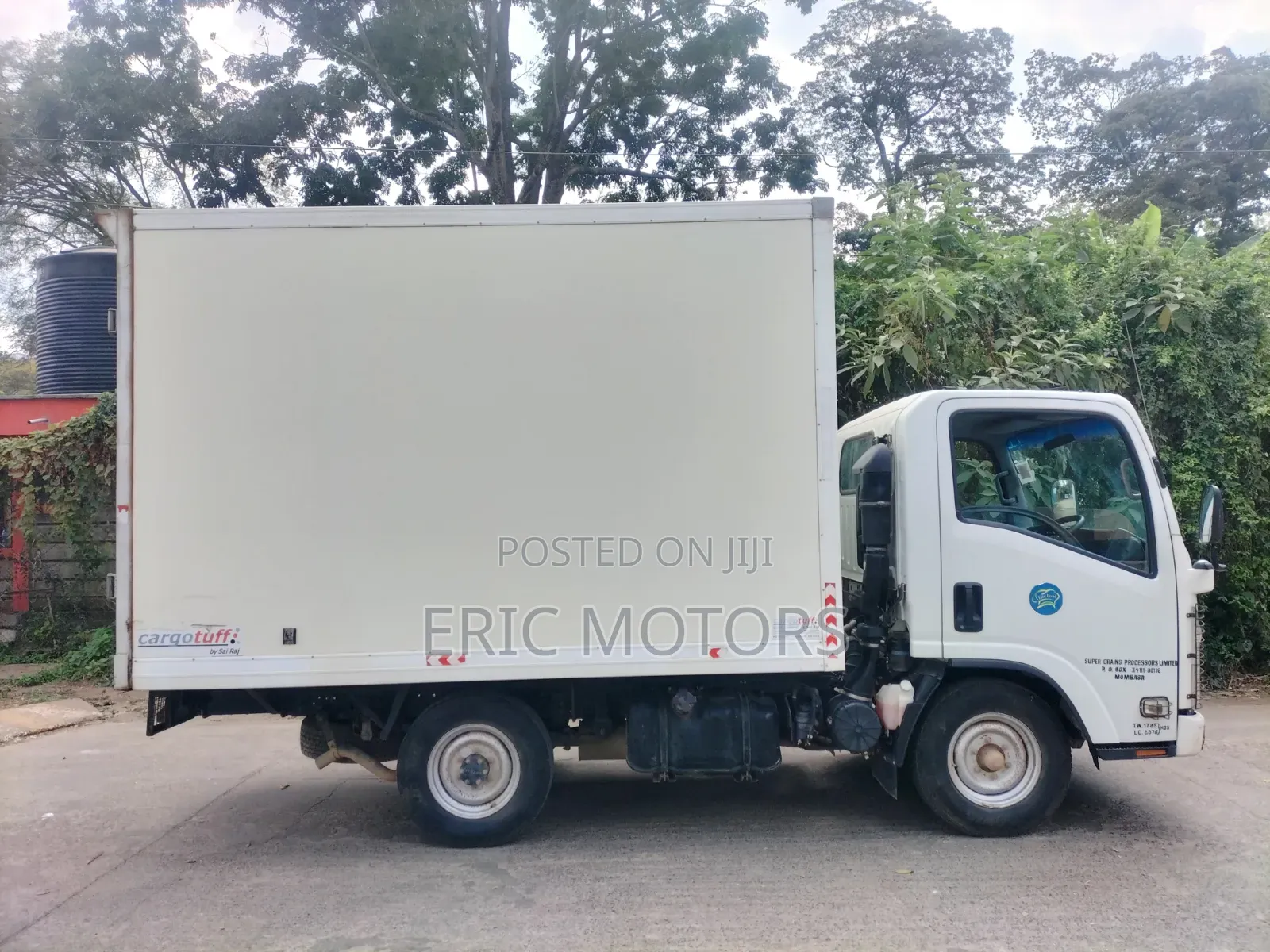 Isuzu NLR 2022