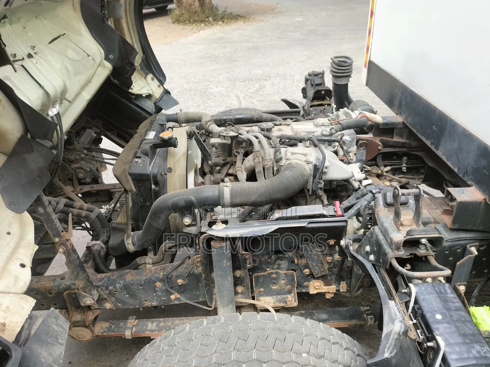 Isuzu NLR 2022