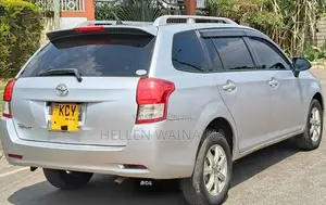 Toyota Corolla Fielder 2013 Silver