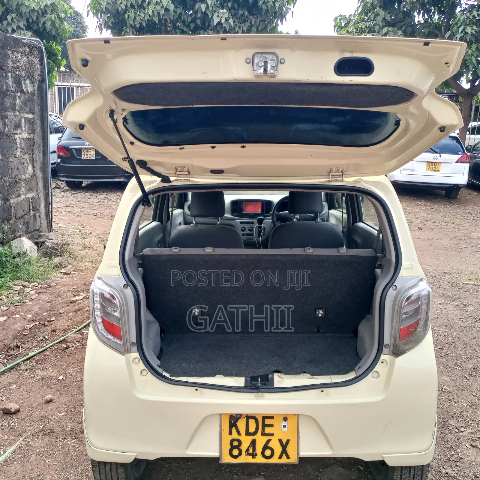 Daihatsu Mira 2014 Beige