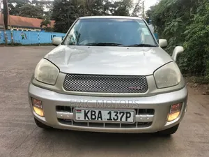 Toyota RAV4 Automatic 2000 Gold