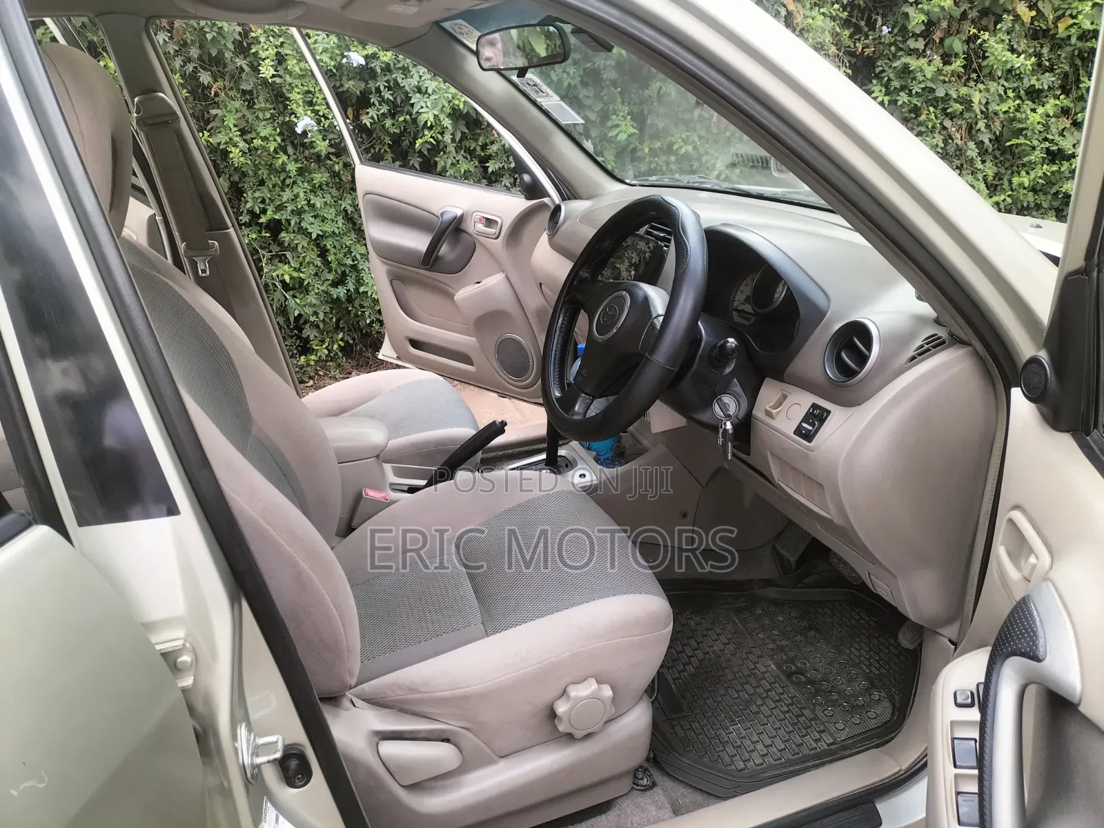 Toyota RAV4 Automatic 2000 Gold