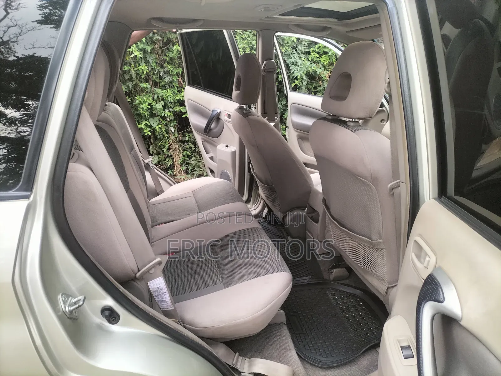 Toyota RAV4 Automatic 2000 Gold