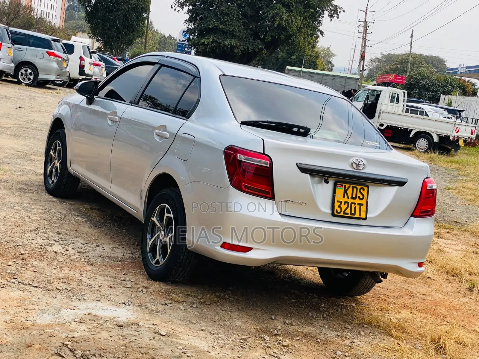 Toyota Axio 2017 Silver
