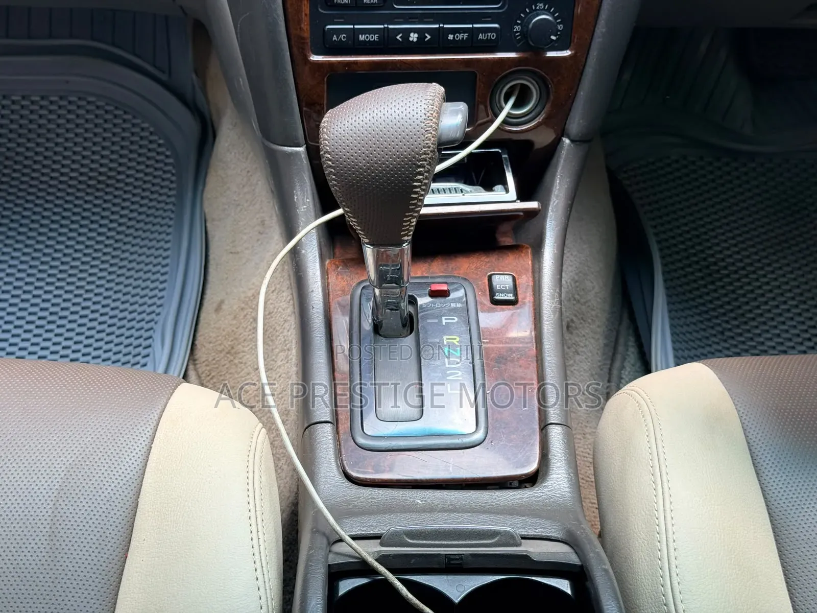 Toyota Cresta 2000 White