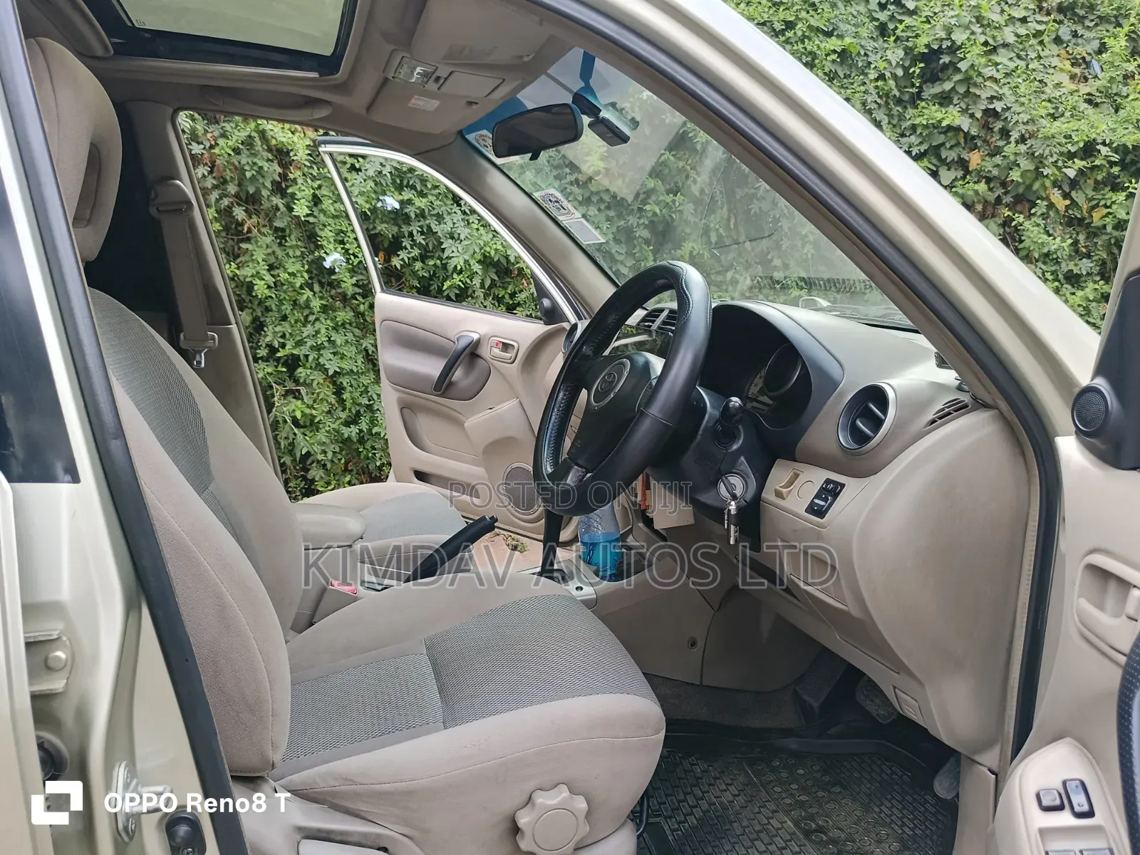 Toyota RAV4 Automatic 2000 Gold