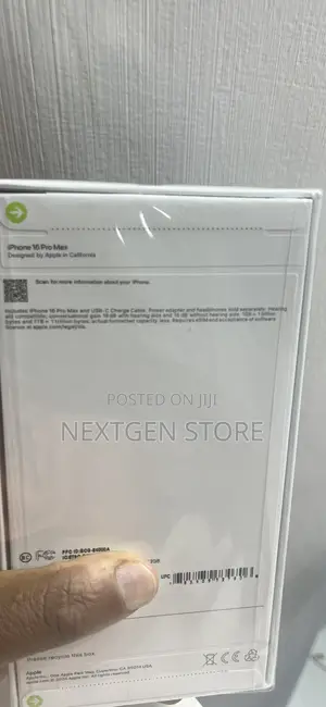 New Apple iPhone 16 Pro Max 256 GB Black