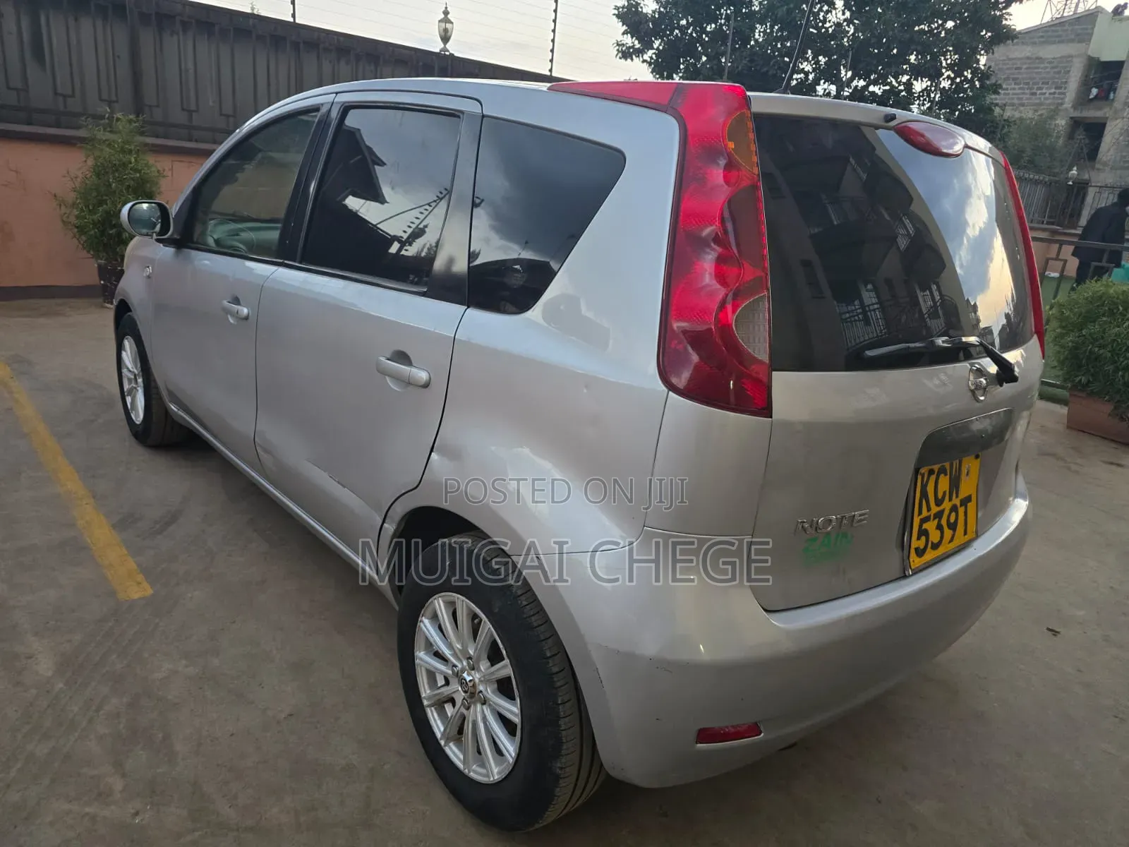Nissan Note 2012 Silver