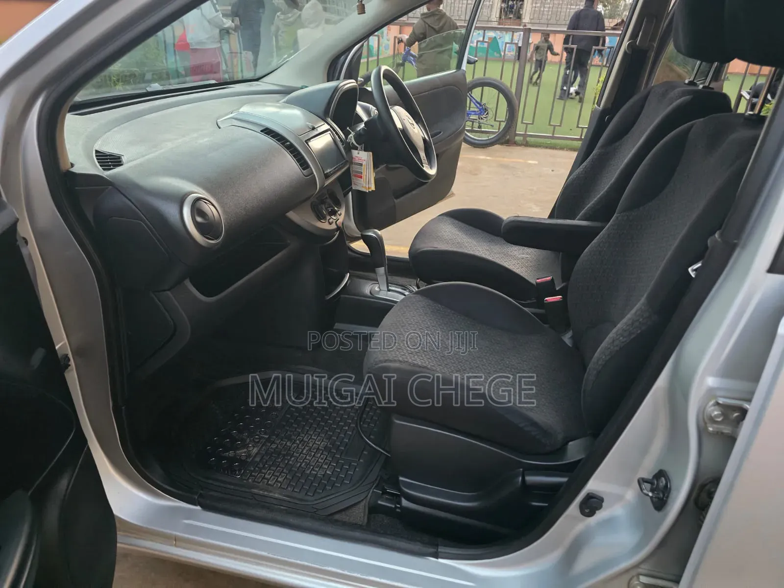 Nissan Note 2012 Silver