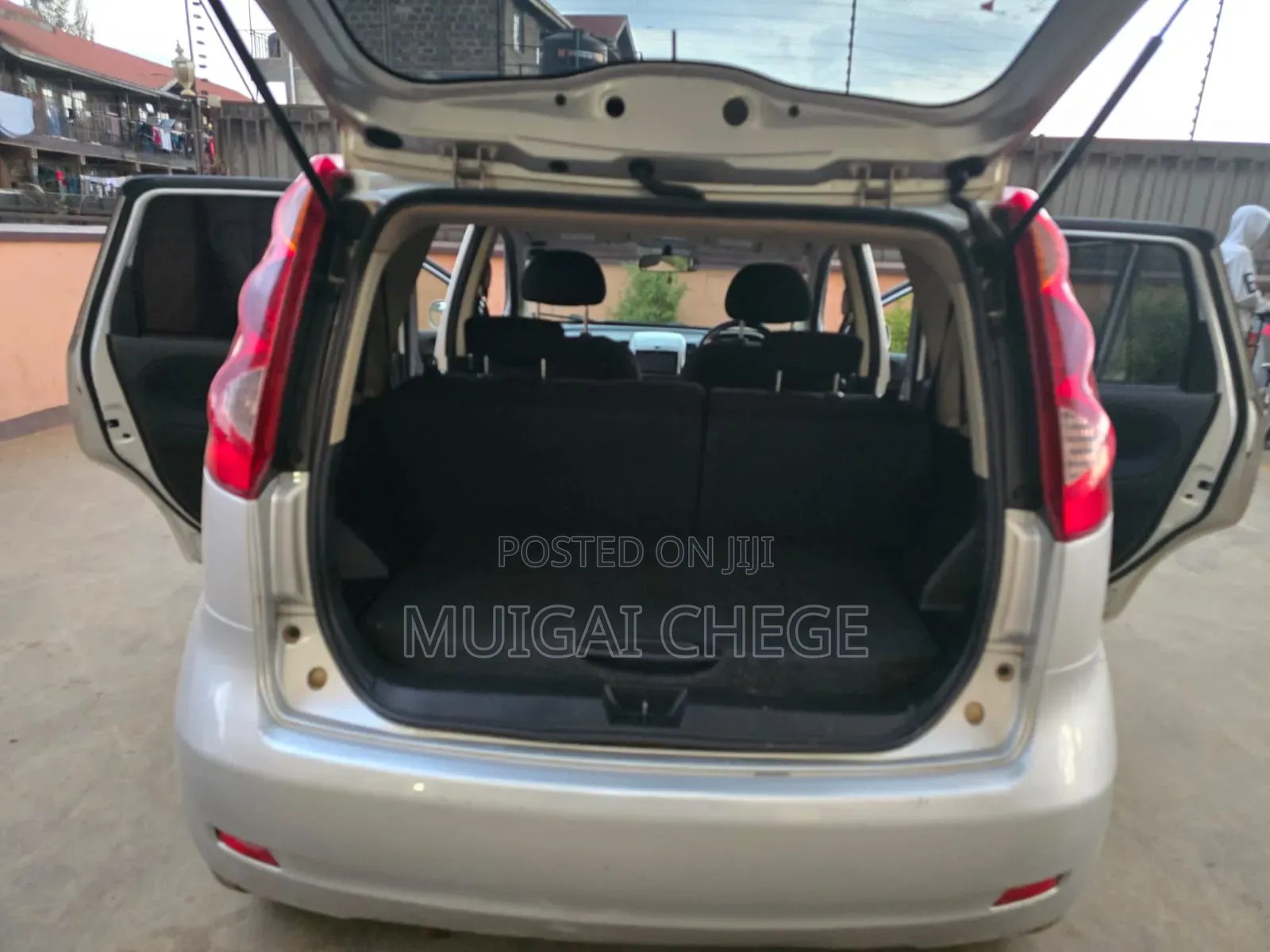 Nissan Note 2012 Silver