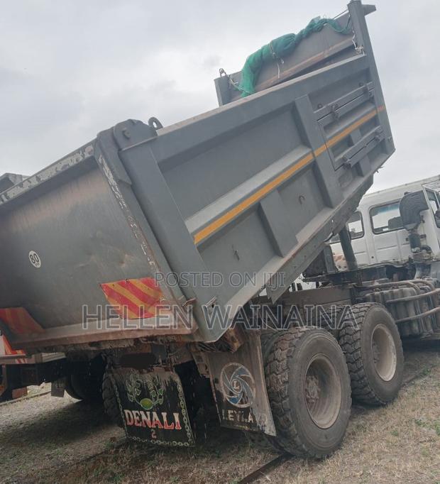 Ashok Leyland - thumbnail 7