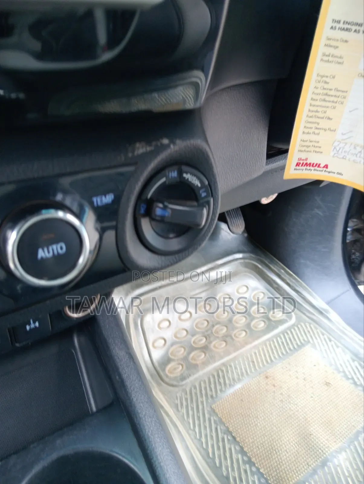 Toyota Hilux 2016 Black