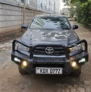 Toyota Hilux Revo Double Cab Deisel 2.4 RWD 2021