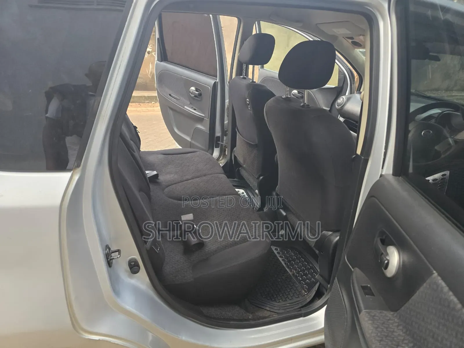 Nissan Note 2012 Silver