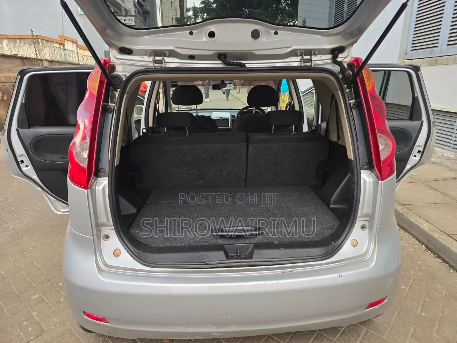 Nissan Note 2012 Silver