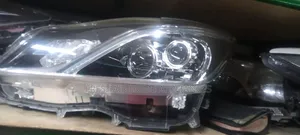 Crown Majesta 2013/2015 Headlights