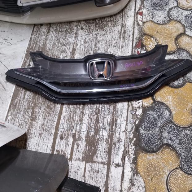 Honda Fit 2015 Grill - thumbnail 3